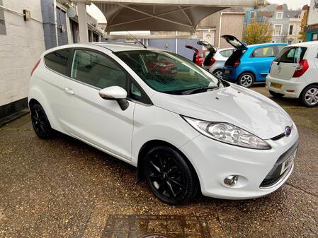 FORD FIESTA 1.2 Zetec